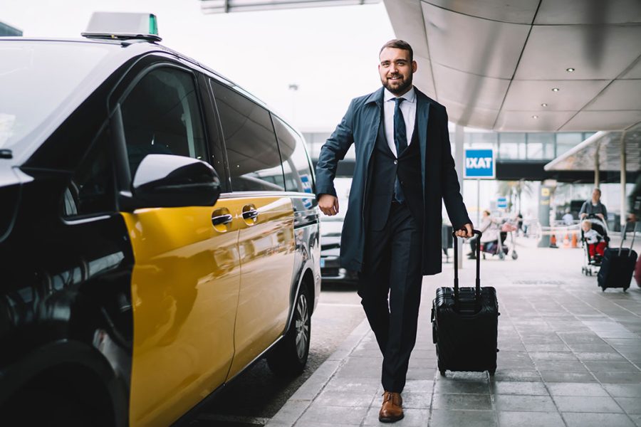 Airport to Piraeus (up to 4 people taxi)